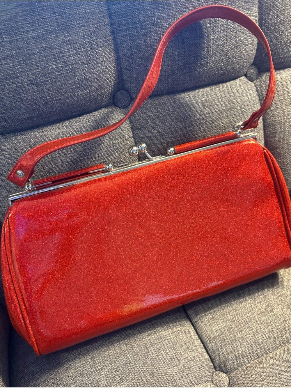 Lux de Ville Red Glitter Kiss-Lock Bag - Picture 3 of 4